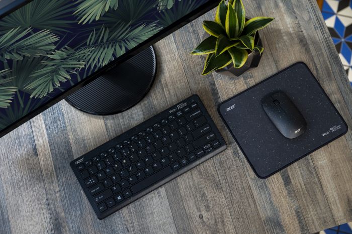 Игровая поверхность Acer Vero, S (210х180х3мм), черный