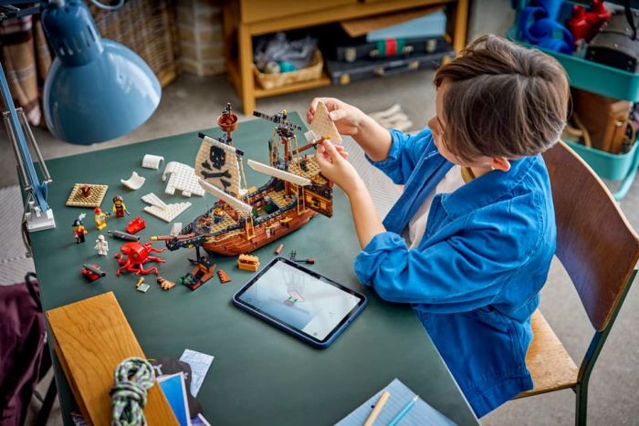 Конструктор LEGO Creator Культовий піратський корабель