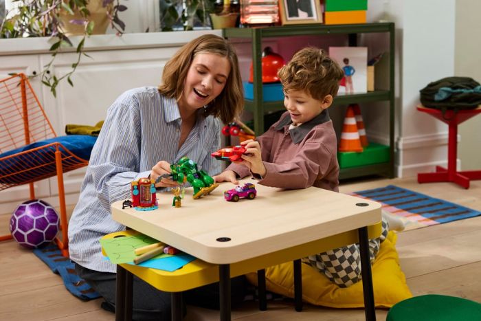 Конструктор LEGO Disney Junior Marvel Локі проти команди Залізної Людини