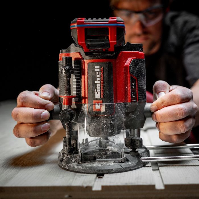 Фрезер акумуляторний Einhell Professional TP-RO 18/55 Li BL - Solo 18В цанга 6 та 8мм 10000-30000об/хв 2.56кг без АКБ та ЗП