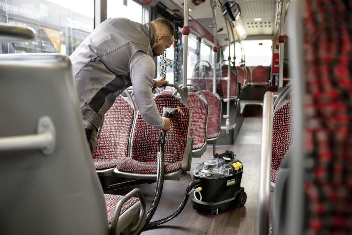 Пылесос профессиональный Karcher Go!Further Puzzi 8/1 Re!Plast 1200Вт 270мБар контейнер 8/7л