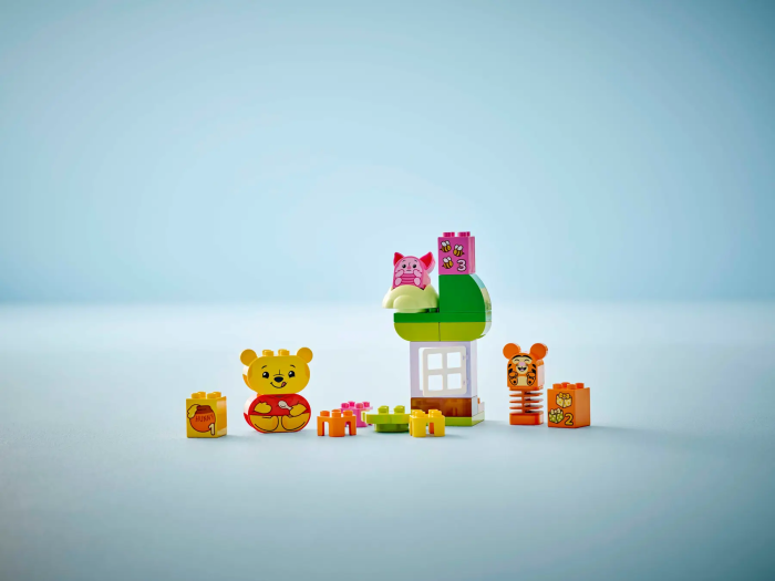 Конструктор LEGO DUPLO Disney День народження Вінні Пуха