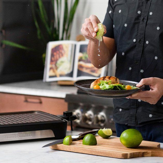 Гриль George Foreman барбекю Smokeless BBQ Grill 1606Вт, темп. режимів-3, з`ємні пластини, пластик, чорний