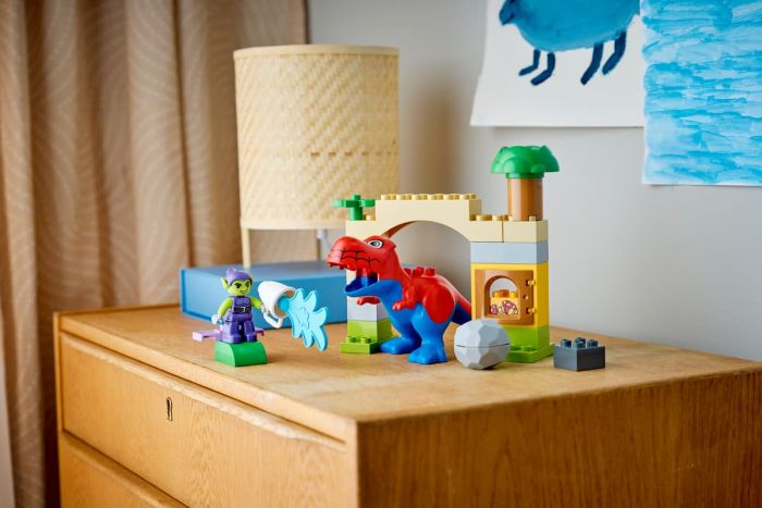 Конструктор LEGO DUPLO Disney Динозавр Spidey-Rex против Зеленого Гоблина