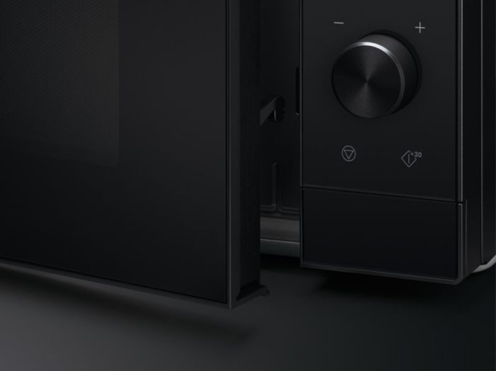 Микроволновая печь Electrolux, 25л, мех. управл., 900Вт, гриль, дисплей, инвертор, черный