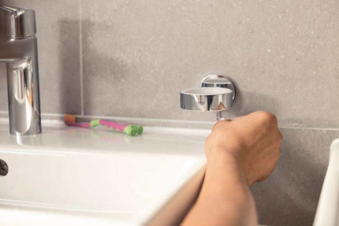 Стакан скляний Grohe QuickFix Start Cube з тримачем, хром