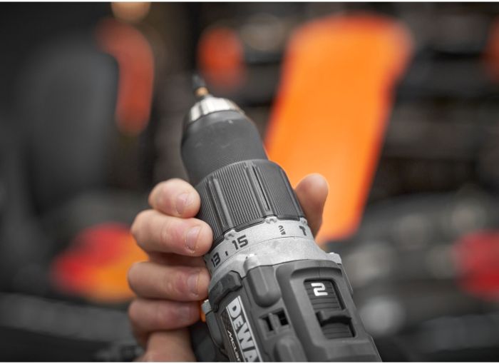 Шурупокрут-дриль ударний акумуляторний DeWALT McLaren F1 TEAM LIMITED EDITION 18В 2х5А·год 90Нм 0-450·0-1650об/хв кейс ЗП 1.34кг
