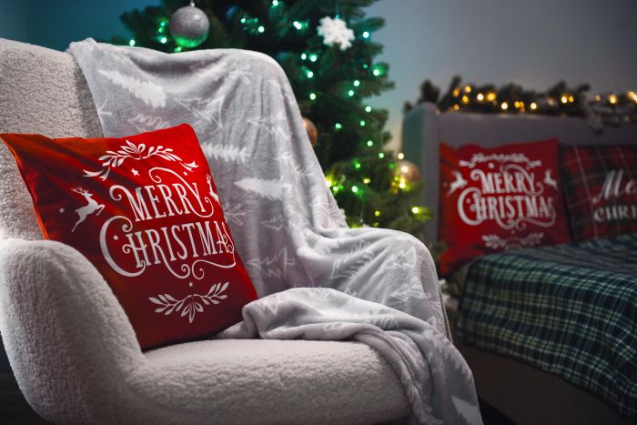 Подушка декор. Ardesto Christmas Happy Holidays 45х45см, 100% полиэстер, красный
