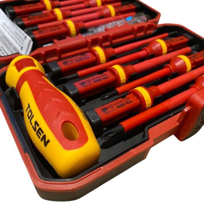 Отвертки Tolsen VDE набор 13шт, диэлектрические, PH, PZ, Torx, CrV, кейс