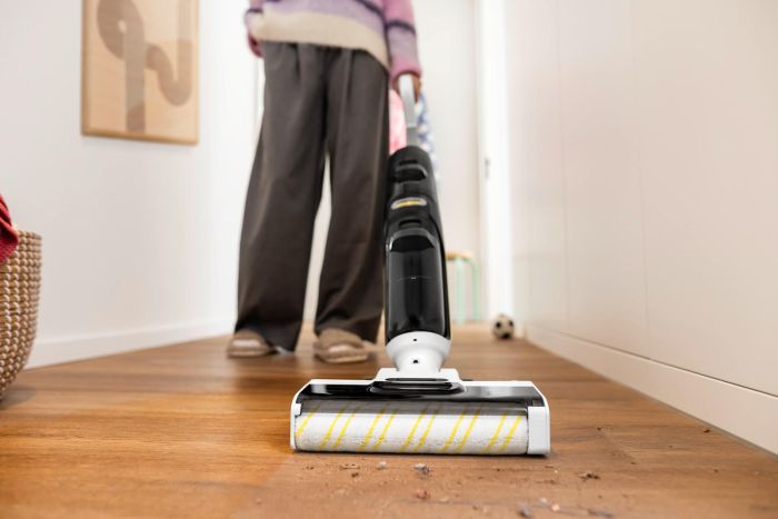 Пилосос karcher безпровідний FCV 4 Dry Extra, вологе прибирання, конт пил -0.45л, вода -0.75л, автон. робота до 45хв, самоочищення, білий