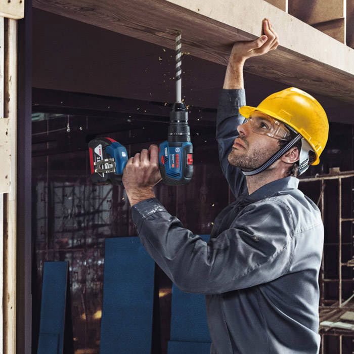 Шуруповерт-дрель ударный аккумуляторный  Bosch GSB 18 V-50, 18В, 28/50 Нм, 20+2, 0-460-1800об/мин, 1.1кг, без АКБ и ЗУ
