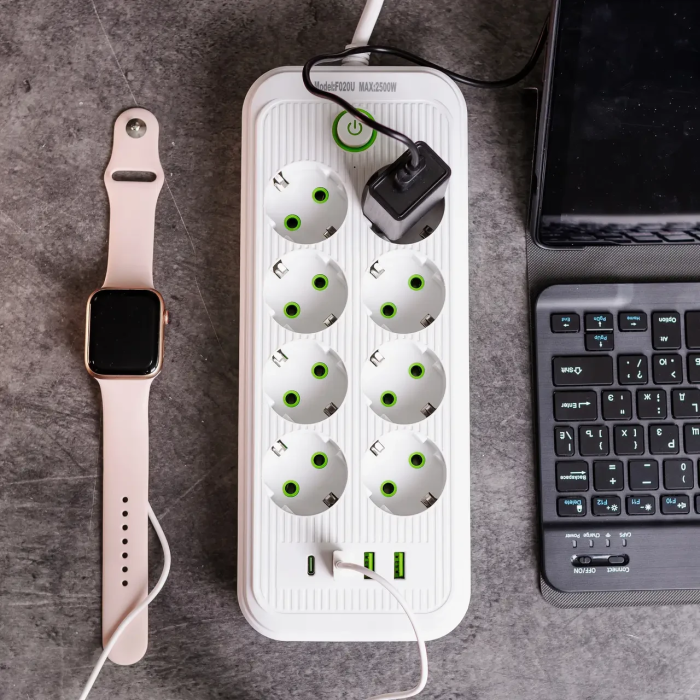 Мережевий фільтр подовжувач на 8 розеток з 3 USB 1 Type-C та кнопкою відключення F20U 4.7 м Чорний HP-5-29