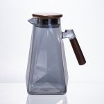 Глечик для напоїв скляний 1.8 л з бамбуковою кришкою 64486-73