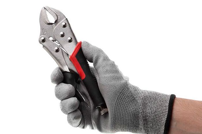Клещи зажимные Intertool 180 мм универсальные (UT-5202)