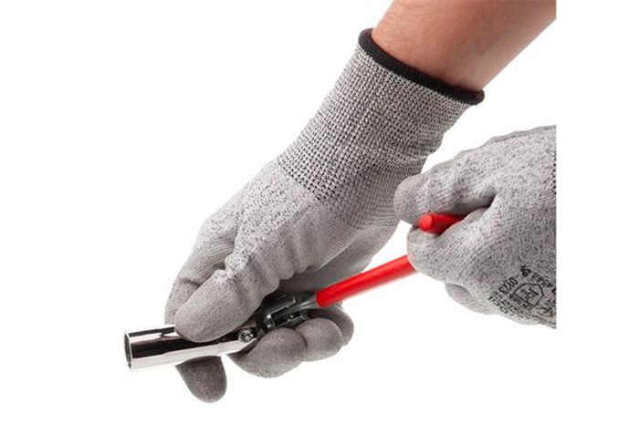 Ключ свечной Т-образный с шарниром Intertool 16 x 200мм (HT-1716)